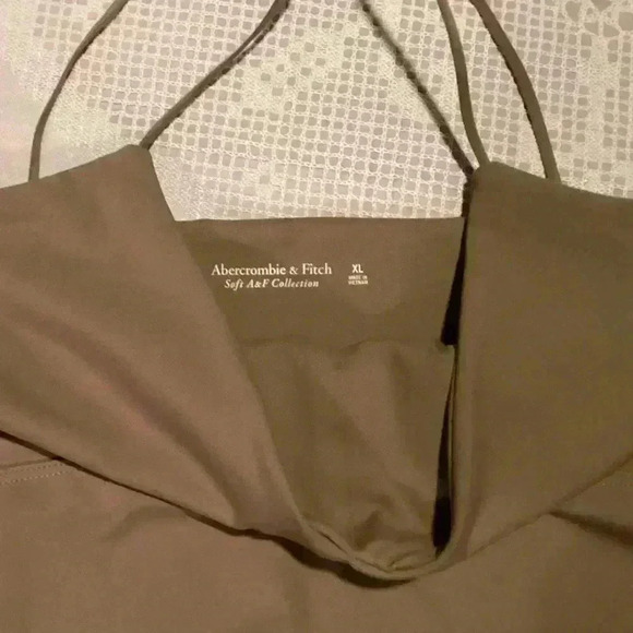 Abercrombie & fitch brown crop top with cut out XL - Picture 6 of 6